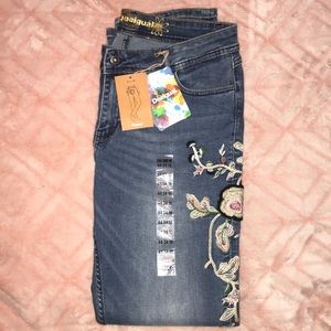 Desigual, denim jeans with Barcelona flowers
